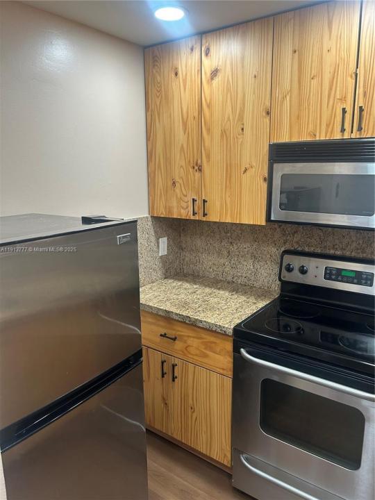 1051 SW 1st St 404, Miami, Florida 33130