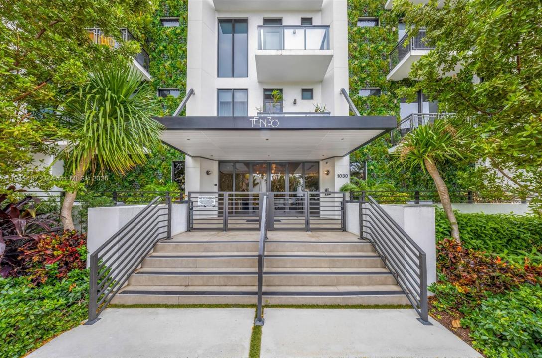 1030 15th St 306, Miami Beach, Florida 33139