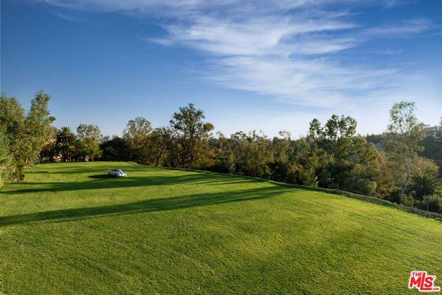 Tortuoso Way, Bel Air, California 90077