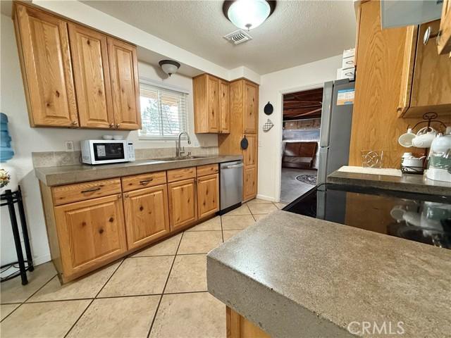 73rd, Lancaster, California 93536