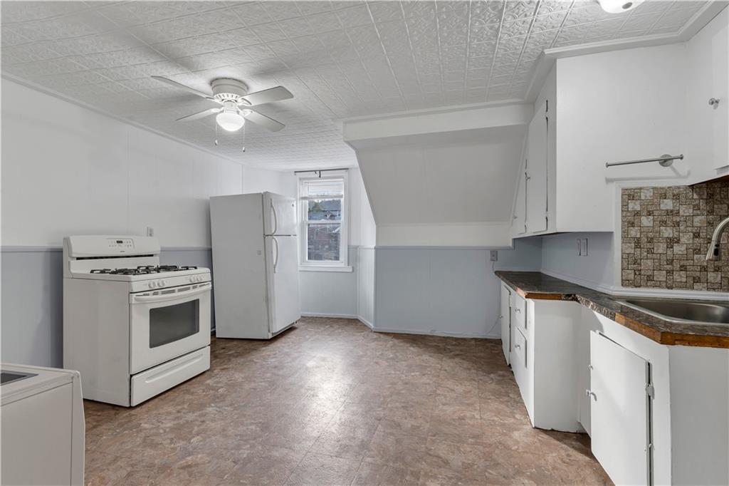 244 Paradis Avenue 3, Woonsocket, Rhode Island 02895, États-Unis