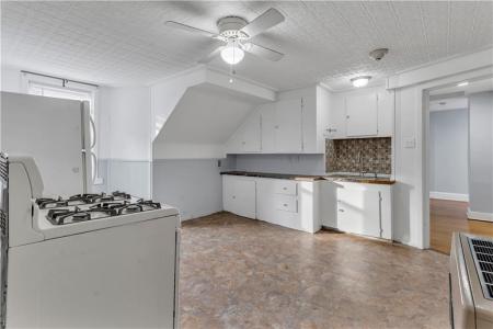 244 Paradis Avenue 3, Woonsocket, Rhode Island 02895, États-Unis