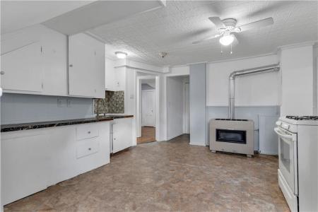 244 Paradis Avenue 3, Woonsocket, Rhode Island 02895, États-Unis