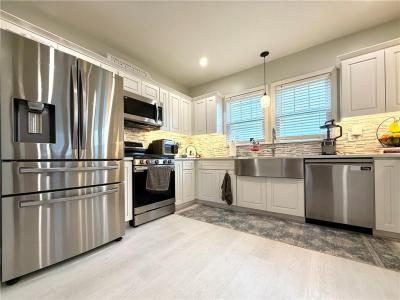 372 Farmington Avenue, Cranston, Rhode Island 02920, USA