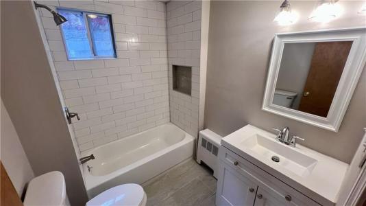 252 Railroad Street, Lincoln, Rhode Island 02838, Estados Unidos