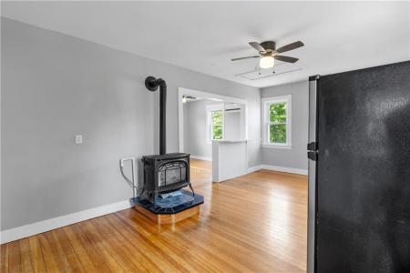 291 Maple Avenue 2, Barrington, Rhode Island 02806, Stati Uniti