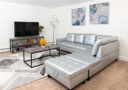 275 West Main Road 2, Middletown, Rhode Island 02842, USA