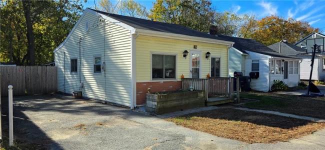 76 Kenway Avenue, Warwick, Rhode Island 02889, États-Unis