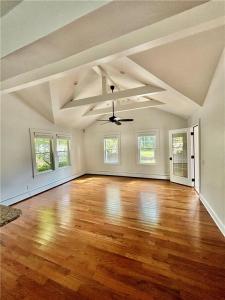 64 Harold Street, East Providence, 로드아일랜드 02915, 미국