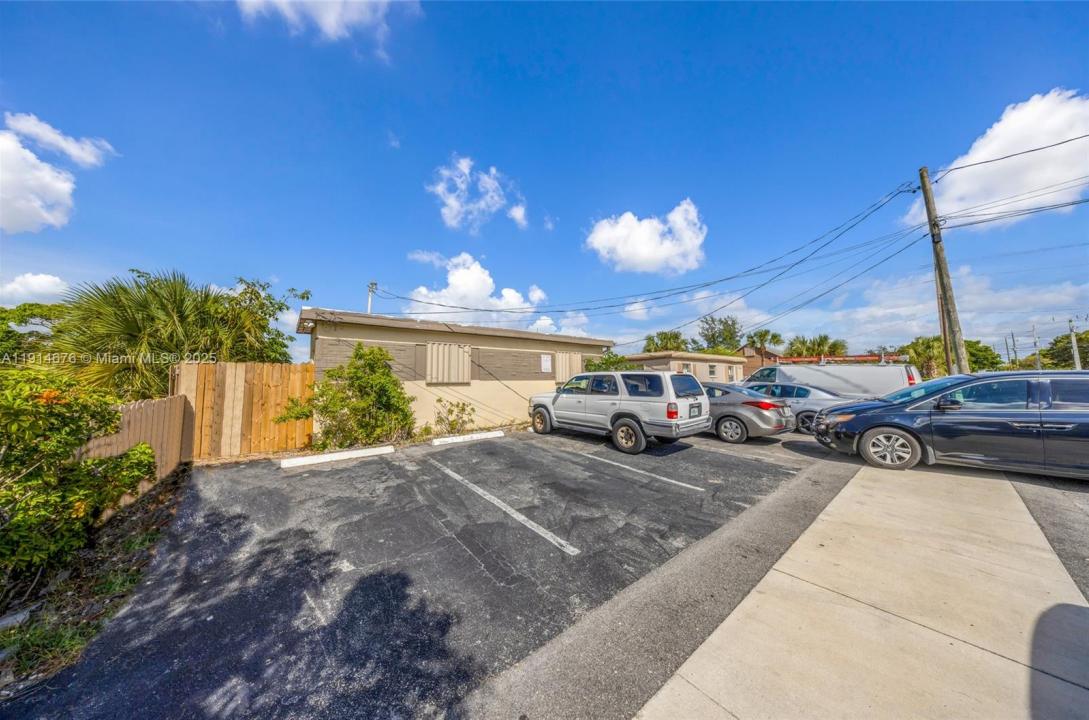 223 SW 5th Ct, Deerfield Beach, Florida 33441