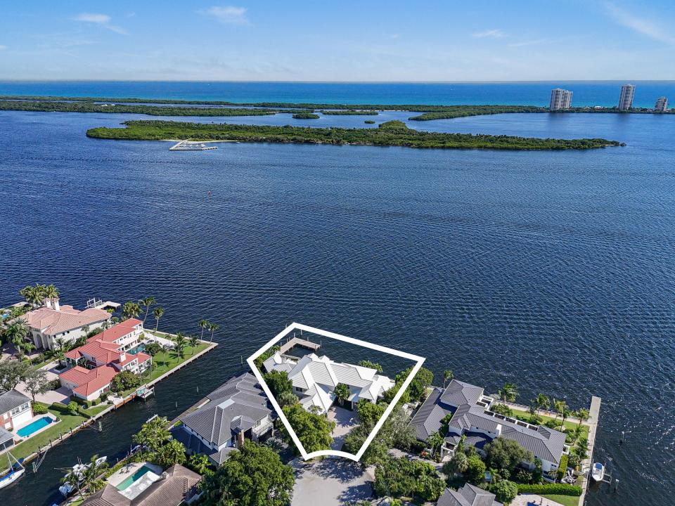 101 Bowsprit Drive, Village of North Palm Beach, North Palm Beach, 佛罗里达州 33408, 美国