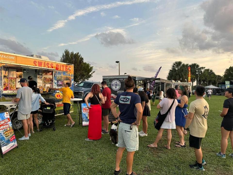 hollywood ave, Hollywood, Florida 33020