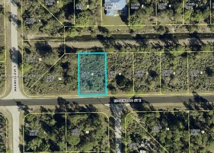 1219 Edgewood Street, Lehigh Acres, Florida 33974, USA