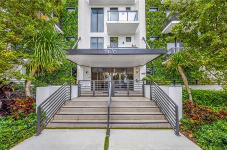 1030 15th St 306, Miami Beach, Florida 33139, USA