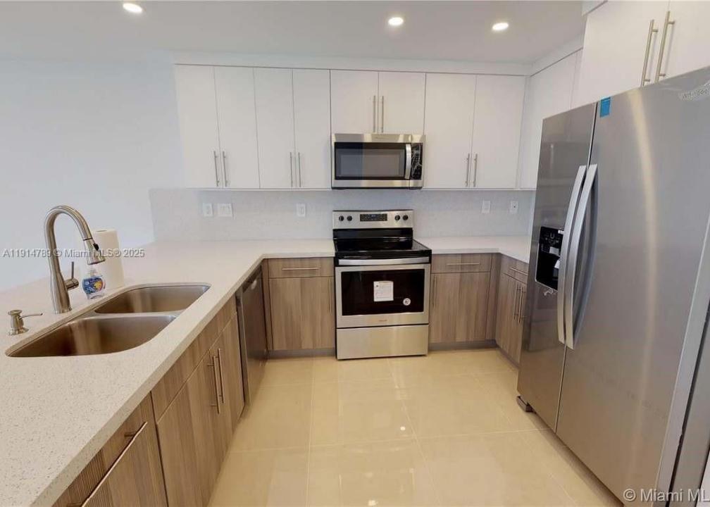 5081 NW 116th Ct, Doral, Florida 33178