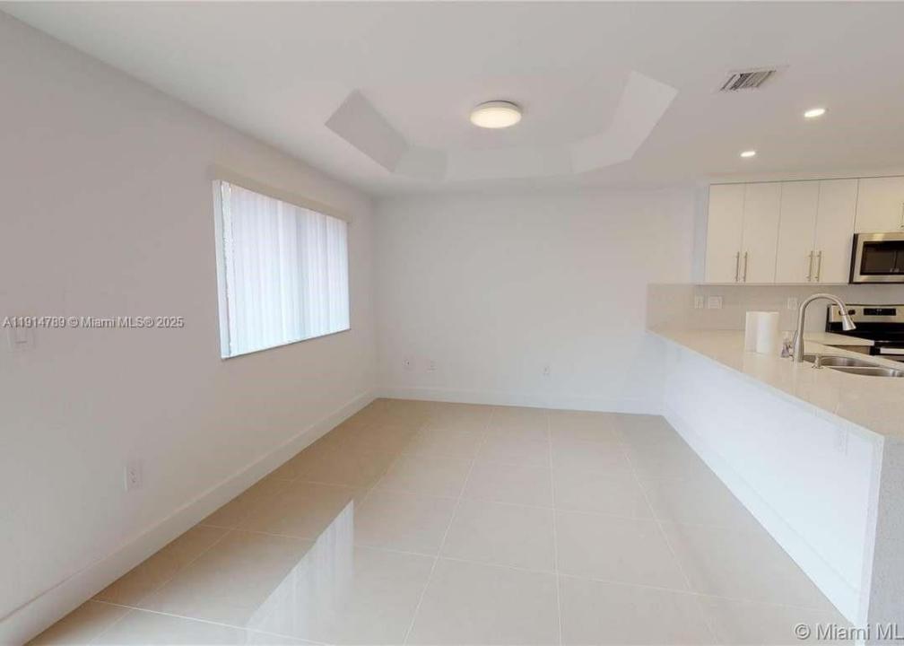 5081 NW 116th Ct, Doral, Florida 33178