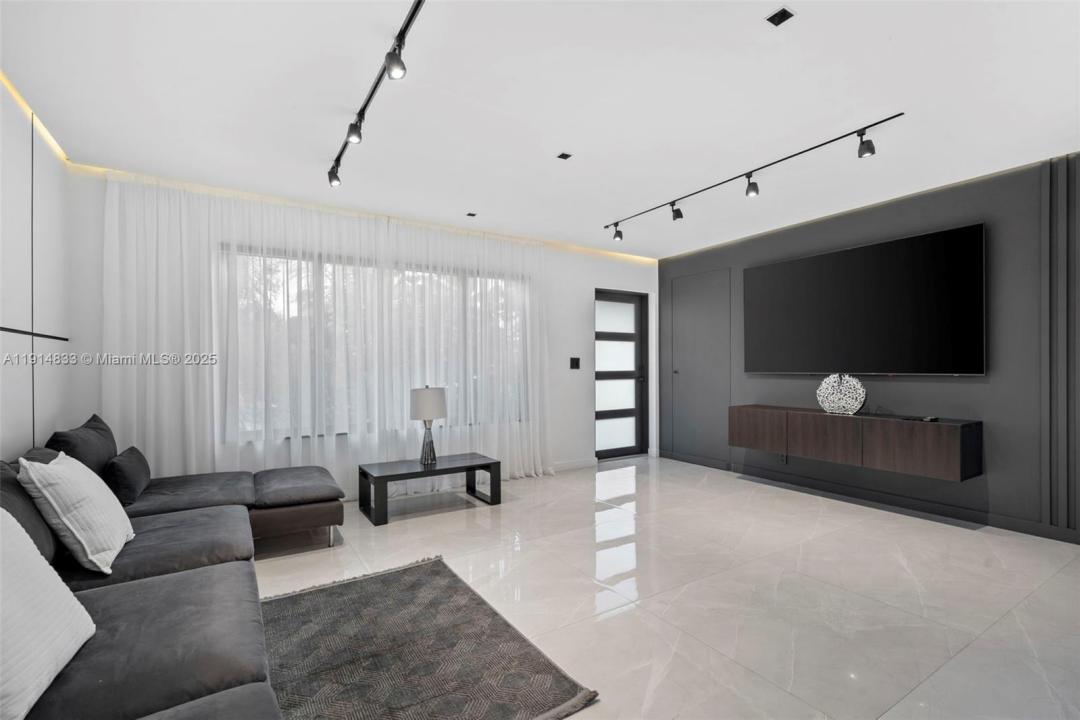 1101 N 14th Ave, Hollywood, Флорида 33020, Соединенные Штаты