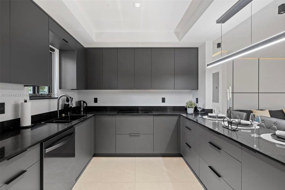 1101 N 14th Ave, Hollywood, Флорида 33020, Соединенные Штаты