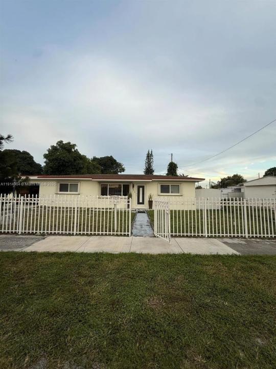 18415 NW 42nd Pl, Miami Gardens, 플로리다 33055, 미국