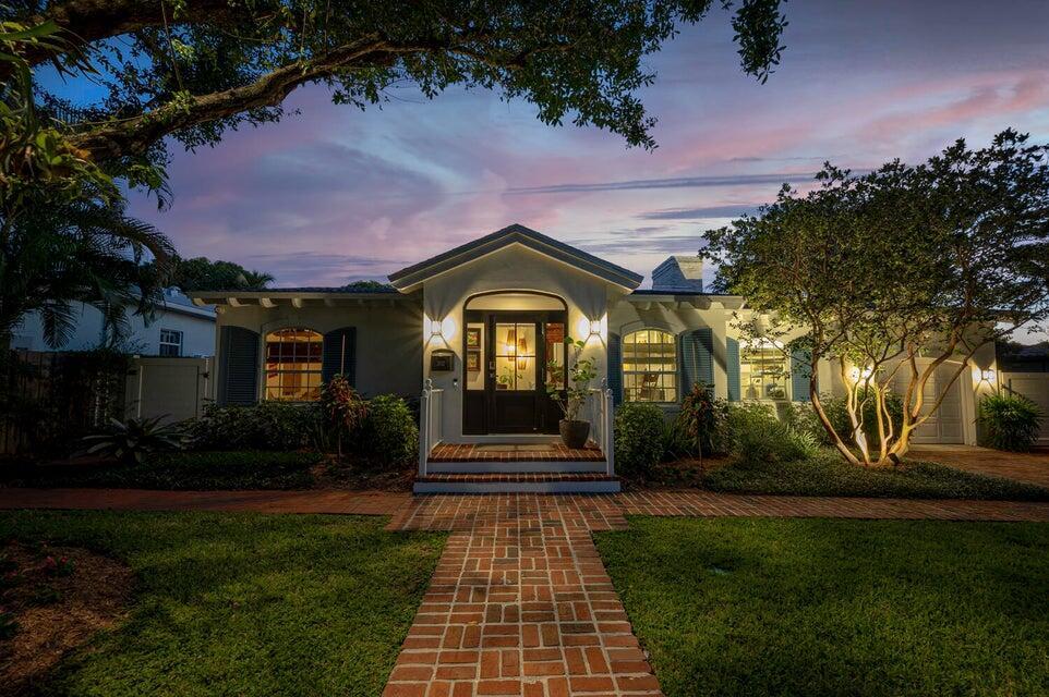 302 NW 16th Street, Delray Beach, Florida 33444