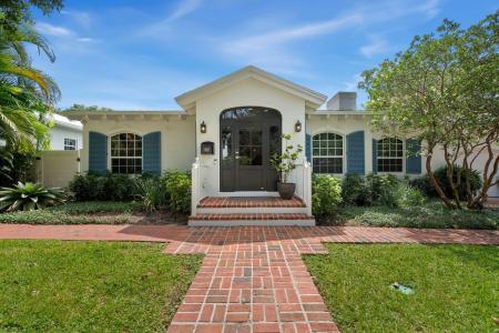 302 NW 16th Street, Delray Beach, Florida 33444