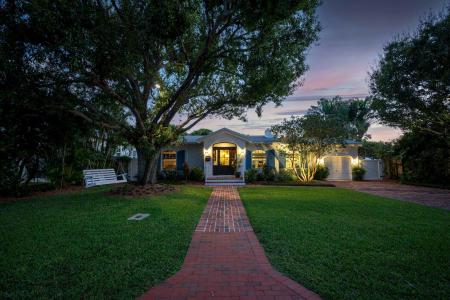 302 NW 16th Street, Delray Beach, Florida 33444