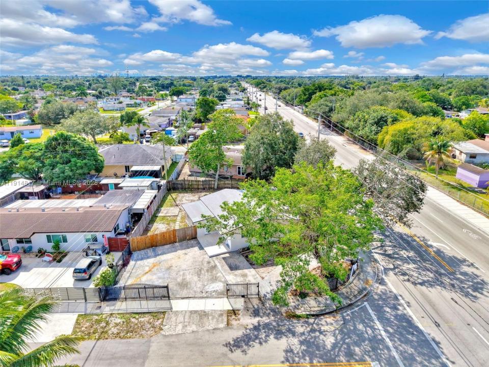 3620 NW 210th Ter, Miami Gardens, Florida 33056