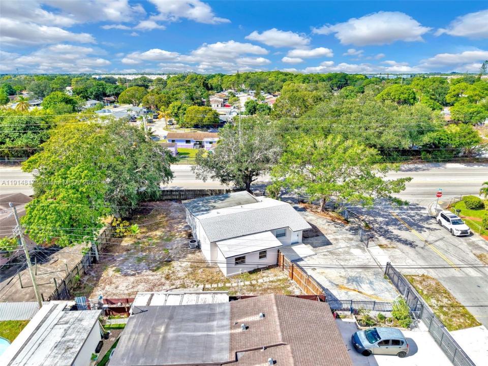 3620 NW 210th Ter, Miami Gardens, Florida 33056