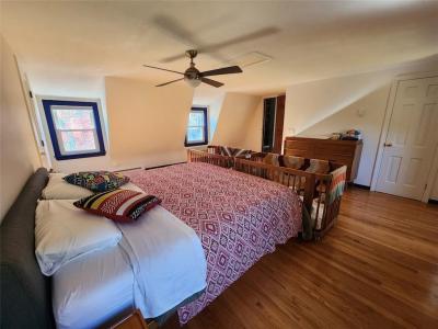 275 Pierce Road, East Greenwich, Rhode Island 02818, Estados Unidos