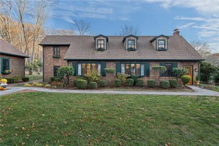 66 Essex Manor Lane, North Kingstown, RI 02874, USA