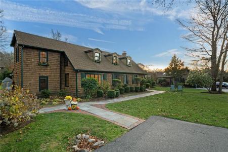 66 Essex Manor Lane, North Kingstown, Rhode Island 02874, États-Unis