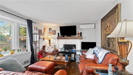 42 Ledgewood Road, South Kingstown, Rhode Island 02881, USA