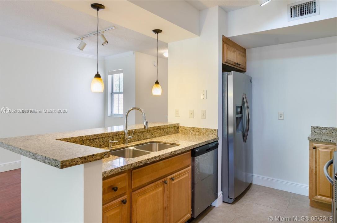 2458 Centergate Dr 202, Miramar, 佛羅里達州 33025, 美國