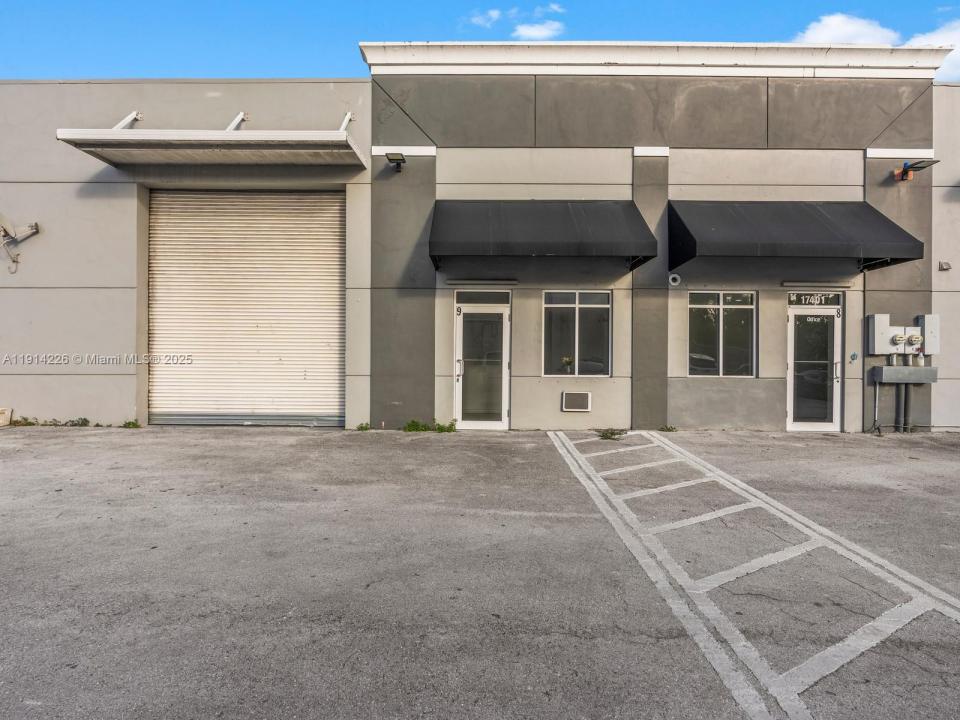 17535 NW 2nd Ave 108-109, Miami Gardens, Florida 33169, Stati Uniti