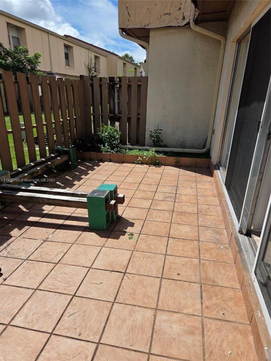 8218 NW 8th Pl 2, Plantation, Florida 33324