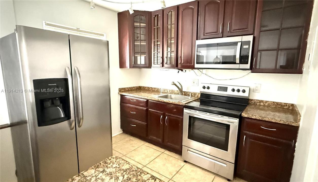 755 NE 91st St 3F, Miami Shores, Florida 33138