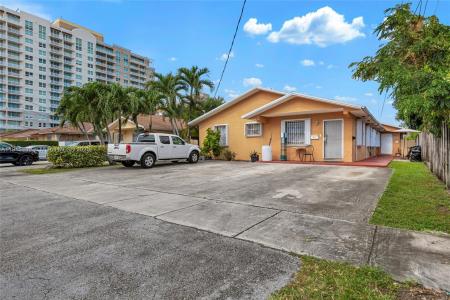 3631 SW 27th St, Miami, Florida 33133, USA