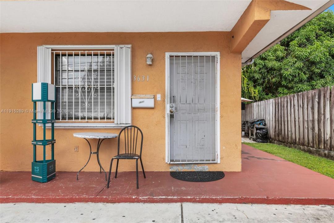 3631 SW 27th St, Miami, Flórida 33133, Estados Unidos