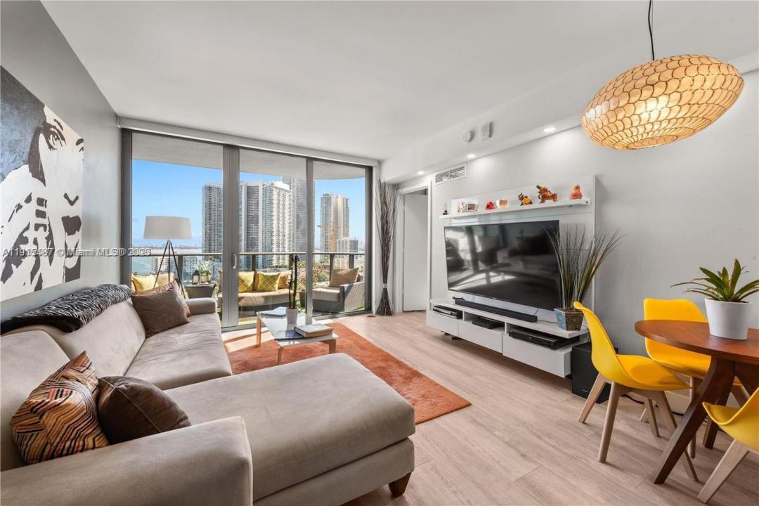 121 NE 34th St 1705, Miami, Floride 33137, États-Unis