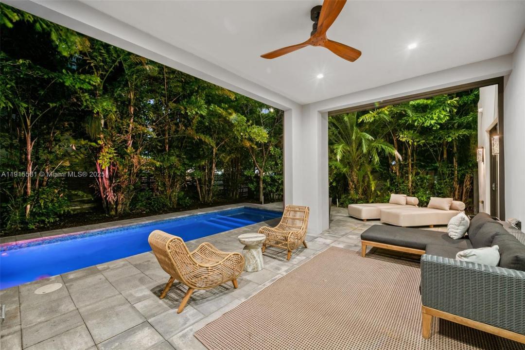 624 N Victoria Park Rd, Fort Lauderdale, Florida 33304