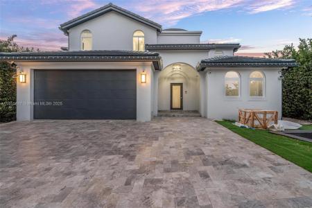 5978 Alton Rd, Miami Beach, Florida 33140, USA