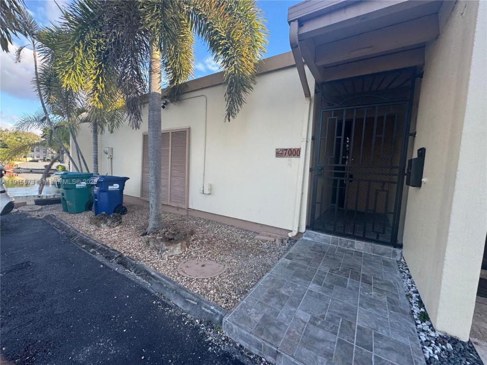 7000 Crown Gate Ct 7000, Miami Lakes, Florida 33014, HOA KỲ