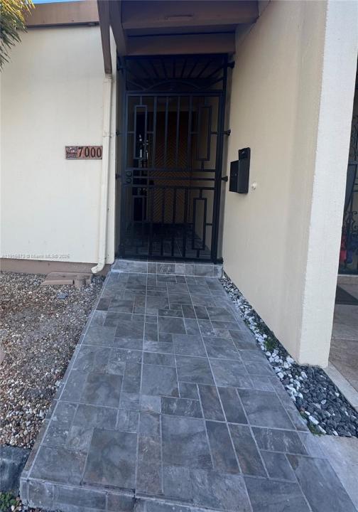 7000 Crown Gate Ct 7000, Miami Lakes, Florida 33014, HOA KỲ