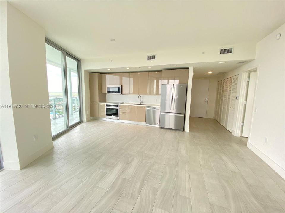 2000 Metropica Way 2104, Sunrise, Floride 33323, États-Unis