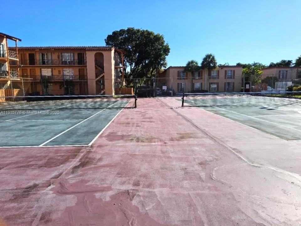 7111 Miami Lakes Dr N2, Miami Lakes, Florida 33014