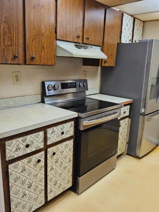 7111 Miami Lakes Dr N2, Miami Lakes, Florida 33014