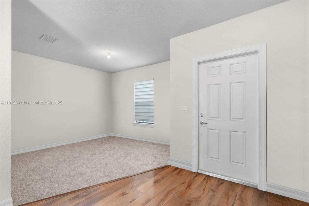 3142 Poinciana St, Lauderdale Lakes, Florida 33311, Estados Unidos