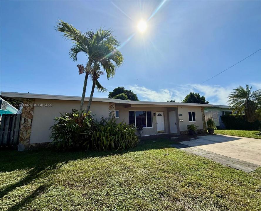 7340 Allen Dr, Hollywood, Florida 33024, USA