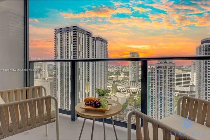 159 NE 6th St 3004, Miami, Флорида 33132, Соединенные Штаты