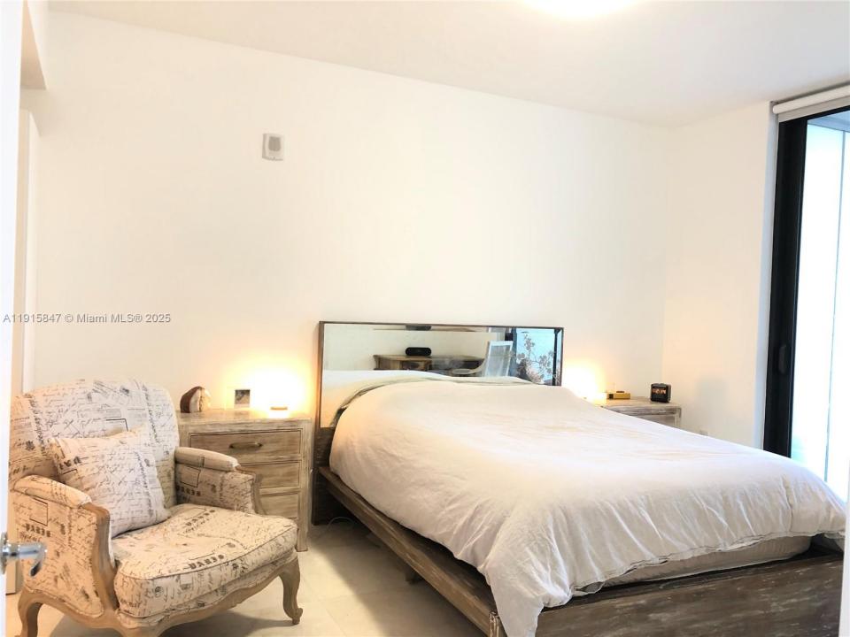 1010 Brickell Ave 2302, Miami, Floride 33131, États-Unis